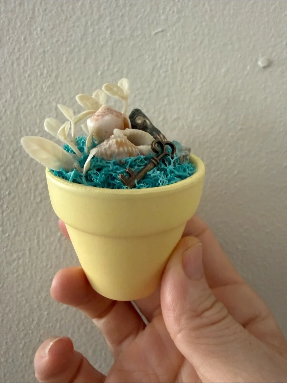 Decorative Natural Shell & Stone Flower Pot - Yellow